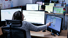 Zostań operatorem numeru 112. Wymagania i kulisy trudnej, ale satysfakcjonującej służby Zostań operatorem numeru 112. Wymagania i kulisy trudnej, ale satysfakcjonującej służby